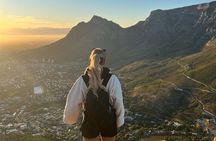 Cape Town: Table Mountain Hiking Tour With Pro Guide 