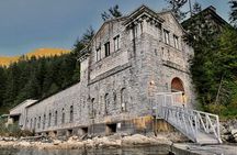 3 Hours Indian Arm Waterfalls Boat Tour from Deep Cove