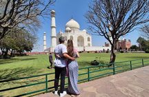 From Delhi: Private 2-Day Taj Mahal, Agra Fort & Fatehpur Sikri