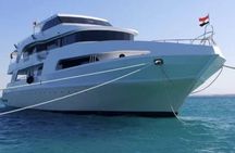 Private Boat vip Tour to Orange Bay Island