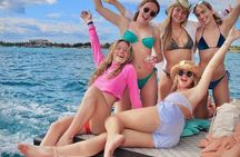 Isla Mujeres Catamaran: Transport, Snorkel, Buffet and Open Bar