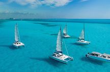 Isla Mujeres Catamaran: Transport, Snorkel, Buffet and Open Bar