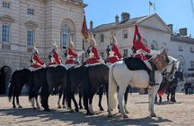 Changing of the Guard Guided Walking Tour & Westminster Landmarks