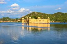 Jaipur Day Trip by Superfast Train from Delhi