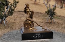 Deluxe Private Tour: Mt. Aso, One Piece Statues and Shrine Visit