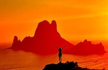 Hike to the most secret spots of Ibiza 