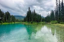 Explore Lake Louise, Moraine Lake & Johnston Canyon in a day!