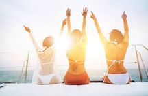 Small Group Tour in Positano by Boat at Sunset with Prosecco 