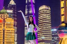 Photo Session on the Famous Shanghai Skyline