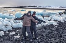 The Glacial Gems Private Tour: South Coast & Diamond Beach 
