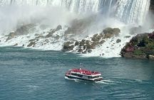 Hornblower Boat and Walking Tour of Niagara Falls