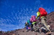 Mt.Fuji Climbing Tour with English Guide 2-days 