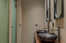 Fira: Couples' Aromatherapy Massage