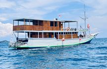 Komodo Private Boat tour 3Days 2 Night 