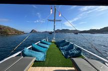 Komodo Private Boat tour 3Days 2 Night 