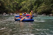 Tubing in Río Celeste: Aventure in Nature and Fresh Fruit