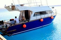 Private Yacht to 2 island with Snorkeling and lunch in Hurghada