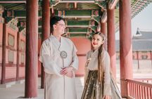 Hanbok Photoshoot and History Tour at Gyeongbokgung Palace