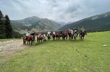 Between Peaks and Traditions: A Scenic 5-Day Kyrgyz Journey