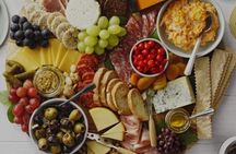 Private boat tour Giardini Naxos Taormina with platter and wine