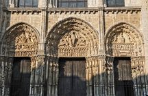 Guided Walking Tour Notre-Dame Cathedral Exterior