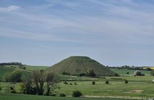 Private Wiltshire Mystical & Dragons Driving Tour with Guide