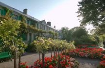 Claude Monet VIP Tour From Paris to Rouen Etretat and Giverny