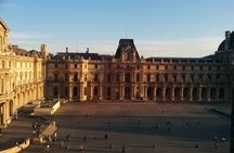 Louvre Museum Guided Tour with Artist