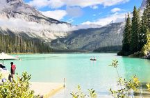 Banff Three Iconic Lakes and Johnston Canyon Day Tour