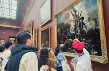 Louvre Museum Small-Group English Guided Tour