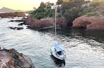 Private sailing excursion & Provencal picnic
