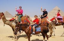 Private Day Tour Pyramids Giza, Sakkara and Memphis City