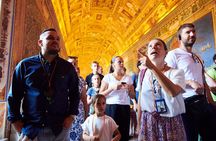 Vatican Museums Small Group Tour with St. Peter's Basilica Access