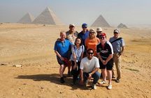 Private Pyramids & GEM Tour with Local Koshary Lunch