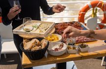 Bordeaux Farmers Market Tour and Gourmet River Cruise