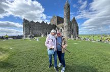 Private Luxury Tour Rock of Cashel and Cahir Castle, 7 Guests Max