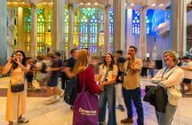 Barcelona: Sagrada Familia Priority Access & Guided Tour