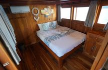 Open Sailing Trip Labuan Bajo, Using Luxury Pinishi Boat