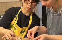Let's make ramen and gyoza at a local Tokyo home！