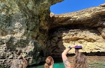 Malta: Private Boat Trip to Comino, Blue Lagoon & Gozo
