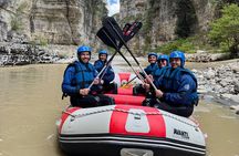 Rafting in Osumi Canyon
