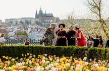 Prague Easter Markets Tour with Czech Traditions and Local Snacks