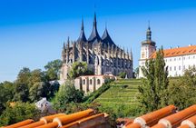 Private Day Tour to Kutná Hora & Czech Village Museum with Lunch