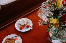 Amsterdam Highlights - Group Cruise with Apple Pie, 2 Drinks