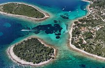 Private Tour from Split: Blue Lagoon & 3 Islands + Wine Included