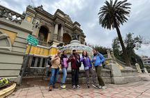 Political and Historic tour in Downtown Santiago