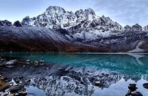 Amazing Gokyo Lake and Gokyo Ri Trekking in Everest