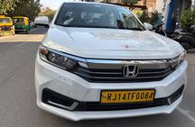 Full-Day Udaipur Sightseeing Private Tour with optional Guide