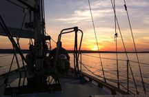 2 Hour Private Sunset Sailing Cruise Aboard Scout