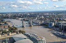 Walking Tour in London with Tower Bridge and St Pauls Cathedral